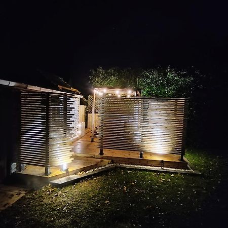 Charmant Logement Dans Un Ecrin De Verdure Le Manoir  Exterior photo