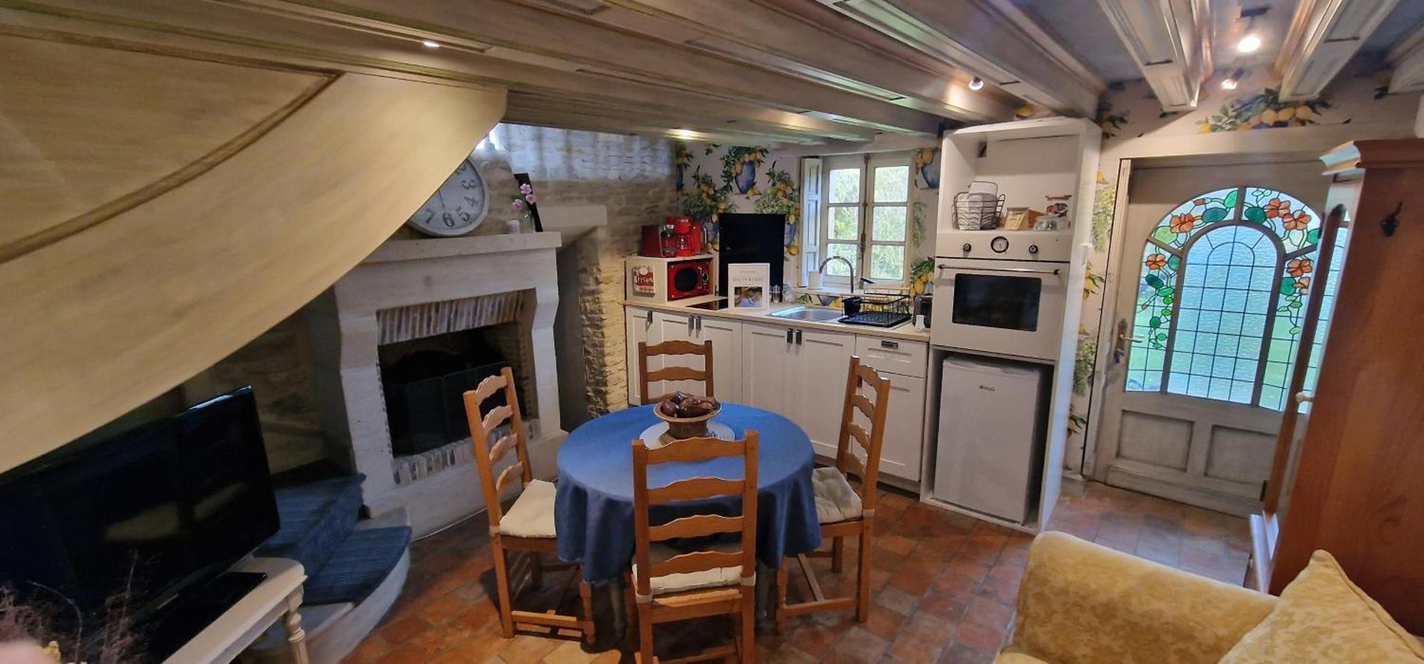 Charmant Logement Dans Un Ecrin De Verdure Le Manoir  Exterior photo